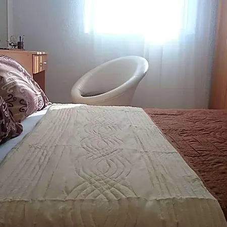 Beni Hotel *